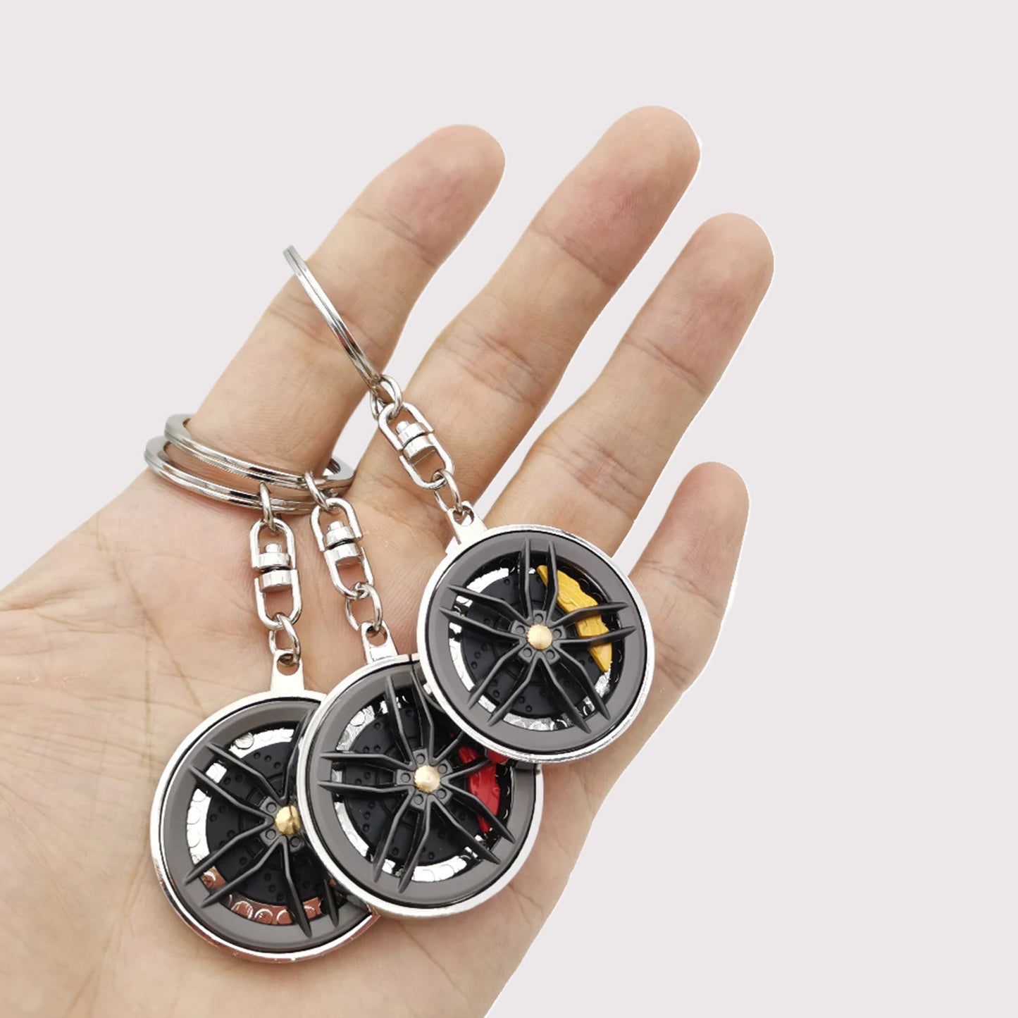 Rotatable Wheel Rim Car Keychain